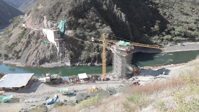 Puente financiado por Las Bambas que unirá Cusco y Apurímac presenta 40% de avance
