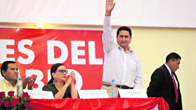 Perú Libre quiere hacerse de regiones y municipios hasta con prontuariados