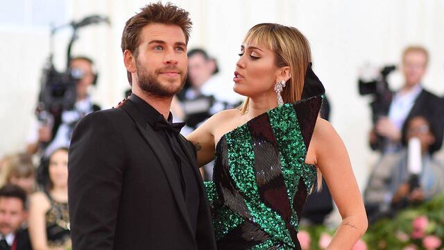 Miley Cyrus y Liam Hemsworth: La inestable relación contada en un hilo de Twitter 