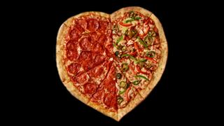 Celebra San Valentín con la nueva pizza en forma de corazón