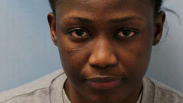 Reino Unido: 14 años de prisión para mujer que roció con ácido a su novio porque pensó que era infiel