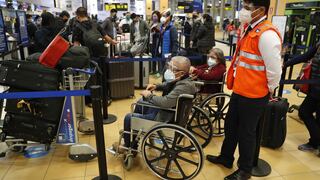 Indecopi y Ositran trabajan medidas para defender los derechos de pasajeros en los aeropuertos 