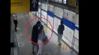 Sujeto amenaza con cortarle la cara a mujer y le roba dentro de estación del Metropolitano 