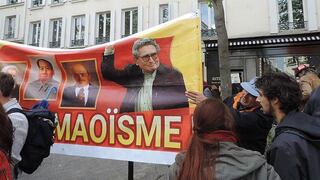 Pancartas a favor de Abimael Guzmán se alzaron en protesta del 'Día del Trabajo' en Francia