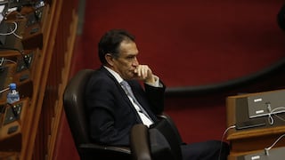 Bancadas presentan acusaciones contra Héctor Becerril