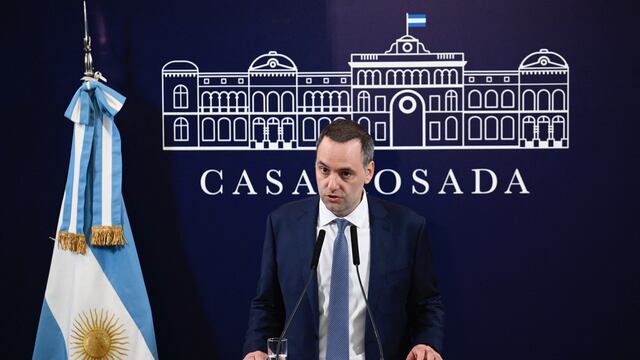 Gobierno de Milei reitera que no retirará a su embajador en España