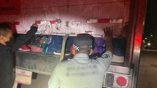 México: Hallan a 121 migrantes abandonados en un camión en Nuevo León