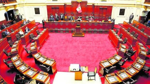 Comisión de Constitución aprobó desdoblar legislatura para aprobar reformas constitucionales