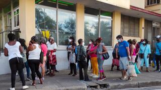Cuba: gobierno comprará dólares a tarifa del mercado negro para captar divisas