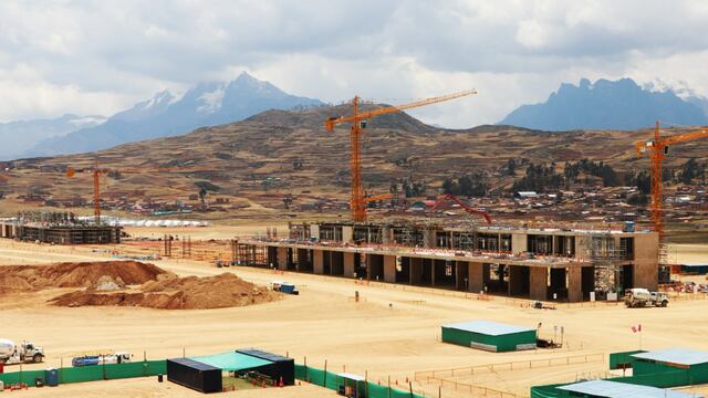 Cusco: Avanzan obras de construcción en el aeropuerto de Chinchero