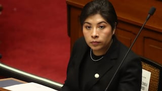 Acusan a Betssy Chávez de designar como asesor de dos ministerios a un allegado