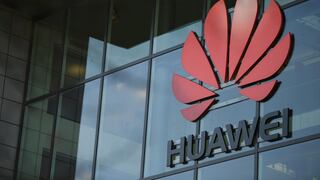 Ventas del gigante tecnológico chino Huawei declinan por falta de acceso a componentes