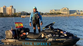 Álvaro de Marichalar, explorador que da la vuelta al mundo en una moto acuática | Entrevista