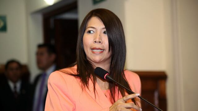 Extrabajador de congresista confirma en Ética: “Entregué S/80 mil a María Cordero”