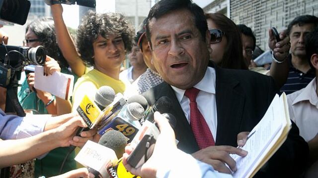 El promotor de la revocatoria de Villarán denuncia a subgerente de Reniec