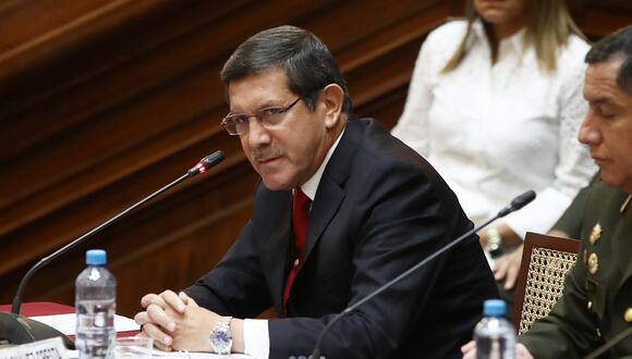 El ministro de Defensa aseguró que se buscará determinar a todos los implicados en el caso 'Gasolinazo'. (Foto: GEC)