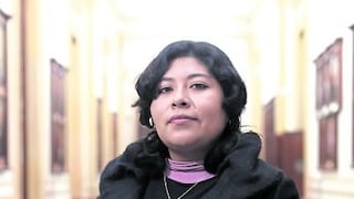 Betssy Chavez: “El único camino es la democracia”