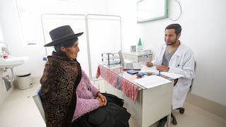 Colegio Médico en contra de medida que permite a médicos entrar a Serums sin aprobar examen nacional