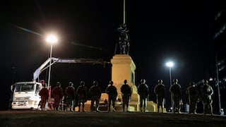 Retiran la estatua del epicentro de las protestas en Chile para restaurarla [FOTOS]