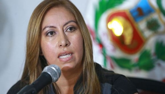 Katherine Ampuero cuestiona archivamiento de denuncia contra expresidente Martín Vizcarra. (Foto: elcomercio.pe)