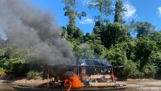 Ucayali: Marina de Guerra y Fiscalía realizan operativo contra la minería ilegal