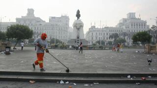 Plaza San Martín quedó con gran cantidad de basura tras marcha contra Keiko Fujimori [Fotos]