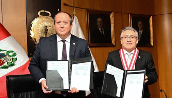 Titulares de las Fiscalía de Chile y Perú firmaron convenio interinstitucional.