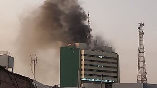 Cercado de Lima: un gran incendio se registra en sede de la Dirincri de la PNP en la avenida España