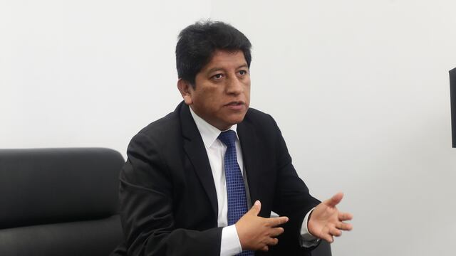 ¿Defensor del Pueblo? Josué Gutiérrez respaldó cuestionado aumento de congresistas