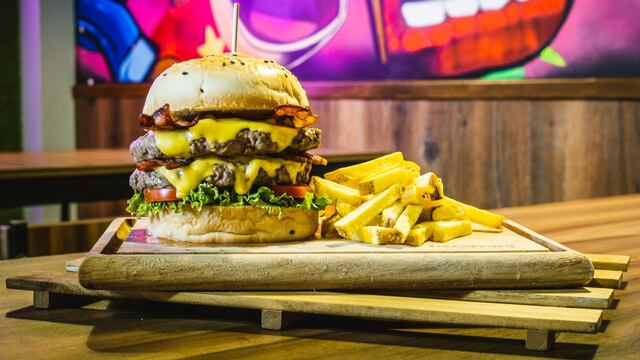 Carnívoro celebra el Día de la Hamburguesa Peruana regalando dos mil hamburguesas a sus seguidores