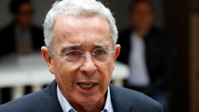 Protestas en Colombia: Bloquean cuenta de Twitter de expresidente Álvaro Uribe