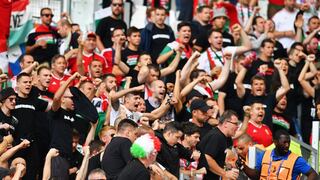 Marsella: Ultras húngaros protagonizan nuevo enfrentamiento con la Policía en Eurocopa 2016