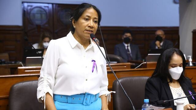 Fiscalía solicitó el levantamiento del secreto bancario de la congresista Rosío Torres acusada de ‘mochasueldo’