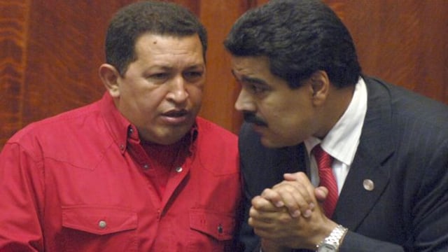 Hugo Chávez delega funciones económicas a Nicolás Maduro