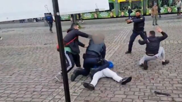 Falleció el policía alemán que fue apuñalado por un hombre en una manifestación anti-islam [VIDEO]