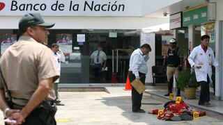 Policía muere en asalto a Banco de la Nación en Ate