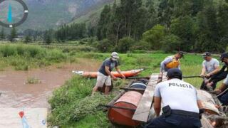 Cusco: PNP y profesor de canotaje salvaron a un joven que era arrastrado por la corriente de un río | VIDEO