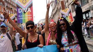 Londres: multitud arcoíris en la Marcha del Orgullo 