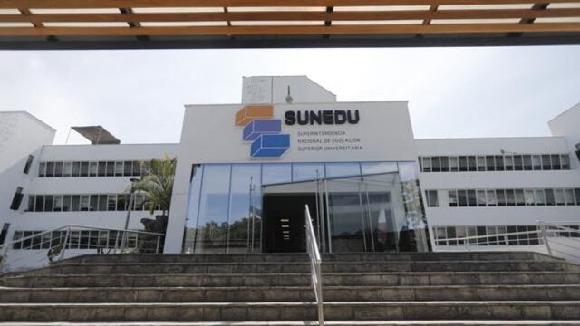 Comisión insiste en ley que debilita la Sunedu