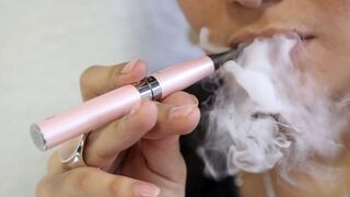 Estados Unidos: FDA autoriza los primeros cigarrillos electrónicos