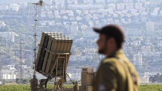Israel llama a reservistas y despliega misiles de defensa por Siria