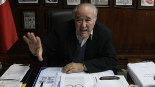 García Belaunde se defiende de críticas