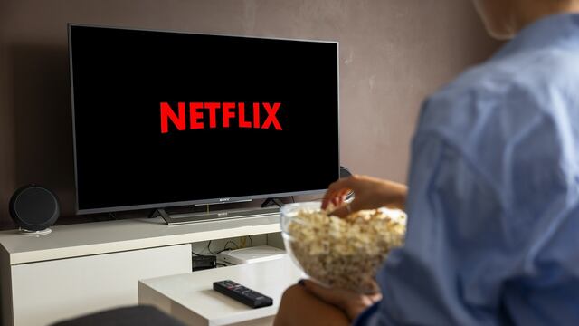 Nos cobrarán impuestos por ver Netflix, usar vapeadores y apostar en línea