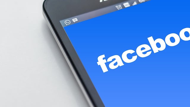 Facebook recibiría multa de US$663,000 por violar ley británica de datos