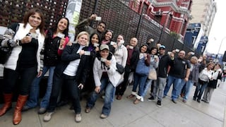 Venezolanos residentes en el Perú votan en embajada