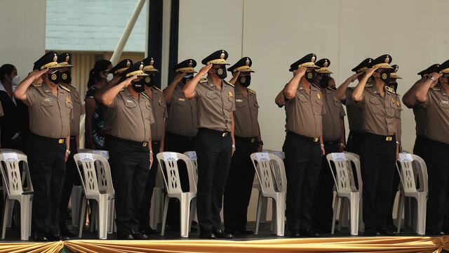 Poder Ejecutivo asciende a 22 coroneles de la Policía Nacional al grado de general