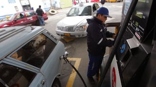 Gasolinas deben bajar de precio, estimó ex presidente de Petroperú
