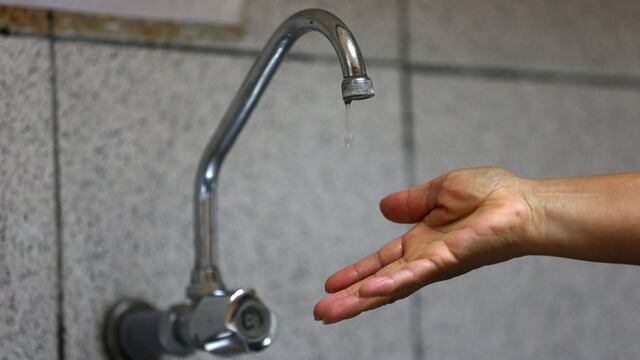 ¡A tomar precaución! Sedapal cortará el agua HOY en cinco distritos de Lima