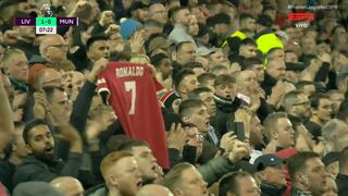 El emotivo homenaje a Cristiano Ronaldo durante el Liverpool vs. Manchester United en el minuto 7 [VIDEO]