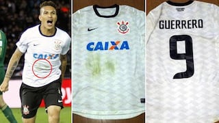 Paolo Guerrero regaló camiseta a hinchas peruanos